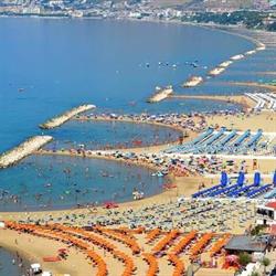 Lido Del Golfo