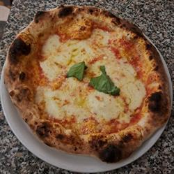 Pizzeria Aragonese Di Daniele Di Palma SAS