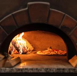 Il Falchetto SAS Di L. e F. Elisei Pizzeria Ristorante