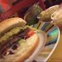 Caricato da visitatore il 20/03/2017 - Hamburger con Carciofi Croccanti , crema di Porri