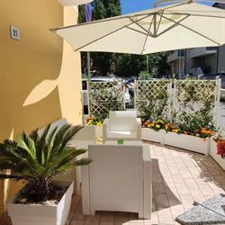 Residence Yellow