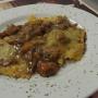 Ravioli di pasta fresca ai porcini