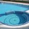 Piscina a sfioro. Privata.
