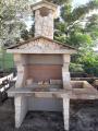 barbecue rivestito in pietre di trani