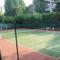 Strayner Cafè,Club house,tennis,piscina e vasca bambini,palestra,feste grigliate musica