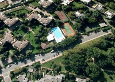 STRAYNERCAFE-BAR-PISCINA