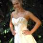 abito da sposa in douchesse con motivo incrociato