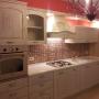 Cucina classica con top e vasche in corian La mila