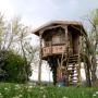 CHALET D'EPOCA SULL ALBERO (il tronco secolare)