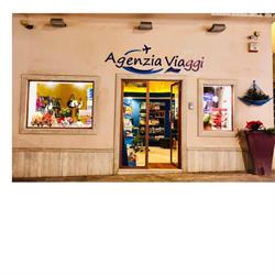 To Travel First Di Mariangela Burgio