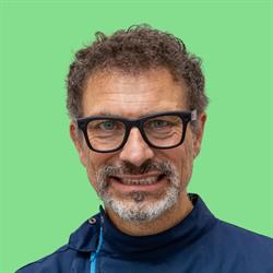 Dentista Dr. Maurizio Monaco Specialista in Ortodonzia e Implantologia