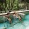 4-chiacchiere-in-piscina