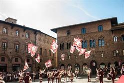 Gruppo Storico Sbandieratori Volterra