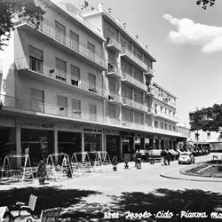 Bar Gelateria Caffe' Royal