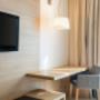 Guest room with double bed(s)