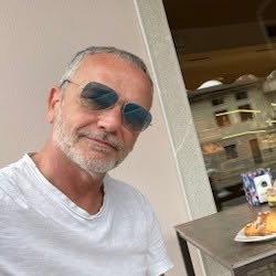 Specialisti nel Riposo (materasso Passaparola non si sceglie non si butta)