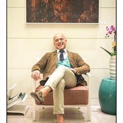 LUCA LINARDI HAIR DESIGNER