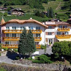Ruster Resort