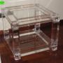 tavolino angolare in plexiglass