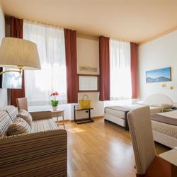 Piazza Paradiso Accomodation