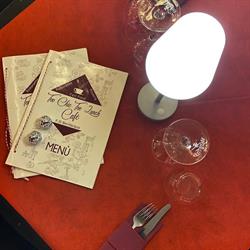Too Chic Too Lunch Cafe - Bar e Tavola Calda
