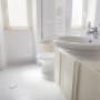 bagno con lavatrice