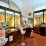 Interno Farmacia Antica Farmacia all'Insegna della Porta dell'Arco