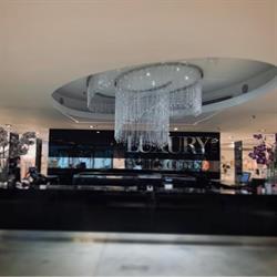 LUXURY MALL