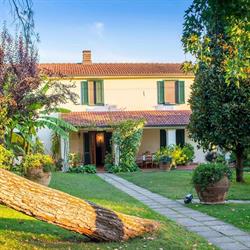 CASA DEL PINO DI ENGELMANN JANAINA