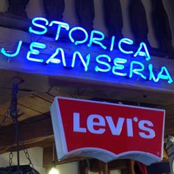 VENTURA JEANSERIA S.R.L.