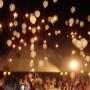 volo dei palloncini luminosi
