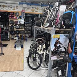 L'OFFICINA DEL CICLO DI URBINATI ROBERTO