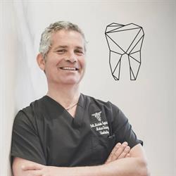 Studio Squicciarini - Dott. Michele Squicciarini - Medico chirurgo dentista  (Studio Squicciarini)