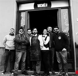 Revés Local Bar