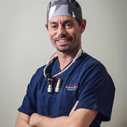 Prof. Dario Fontana Urologo