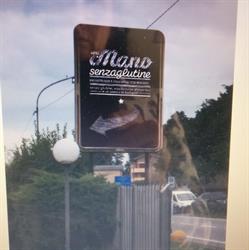 Una Mano Senza Glutine