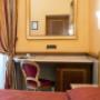 Guest room with one bed