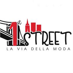 1St Street La Via Della Moda