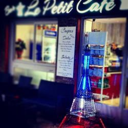 Le Petit Cafè