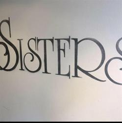 Sisters Abbigliamento