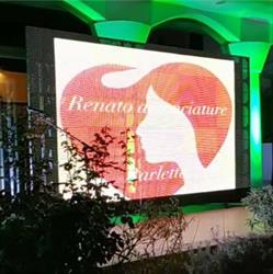 Renato acconciature