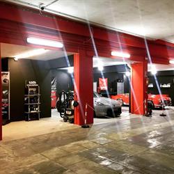 Detailing center by G&L Giuliano