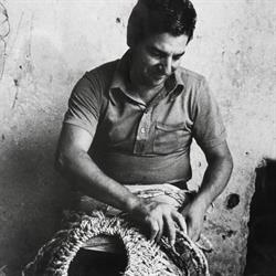 Bottega artigiana Adolfo Cazzato Quarta generazione cesti tappeti tende di