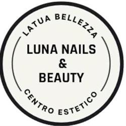 Luna nails