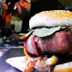 Man Vs Food