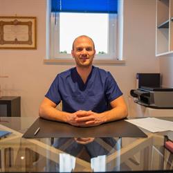 Osteopata Filippo Dossi