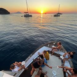 Salina Relax Boats - Aeolian Excursions
