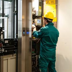 Avlift Di Volosin Adrian Installazione Manutenzione Ascensori