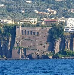 Villa Tozzoli House - CIN IT063080B4VEQWN968 - CUSR 15063080EXT1055
