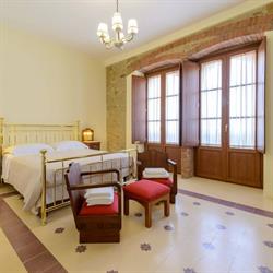 Bifora B & B